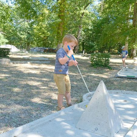 Camping Etang Des Bois Vieilles-Maisons-sur-Joudry Eksteriør bilde